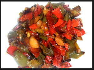 SALTEADO DE PIMIENTOS Y AJETES TIERNOS