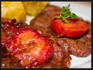 CHULETAS DE CERDO CON CIRUELAS ROJAS2
