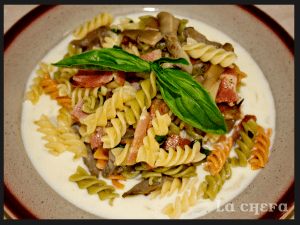 PASTA CON CREMA DE CEBOLLA Y QUESO