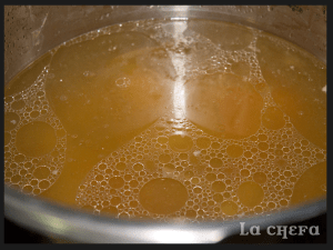 QUITAR GRASA DE LOS CALDOS